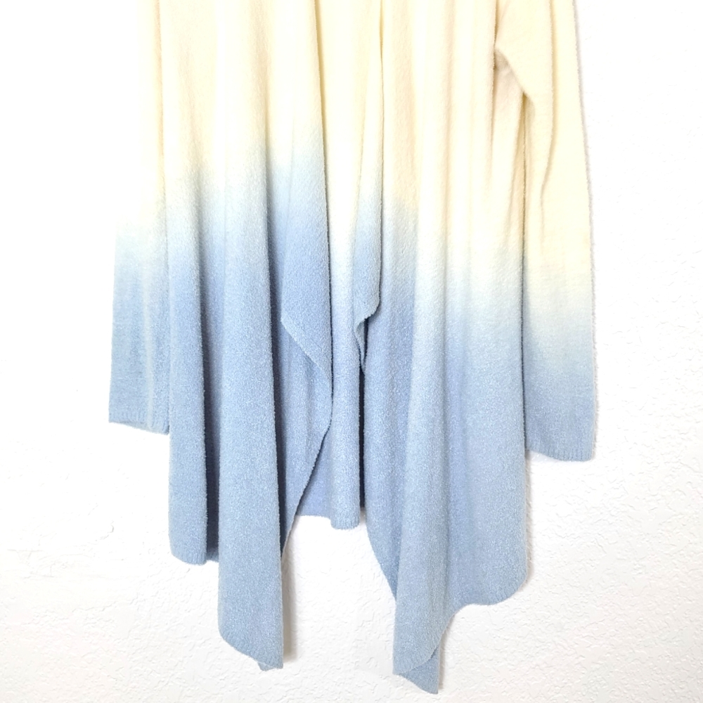 BAREFOOT DREAMS CozyChic Lite Ombre Calypso Wrap in Pearl / Chambray - Picture 3 of 9